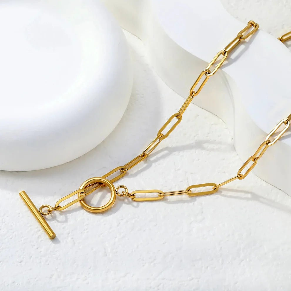 T-bar minimal necklace
