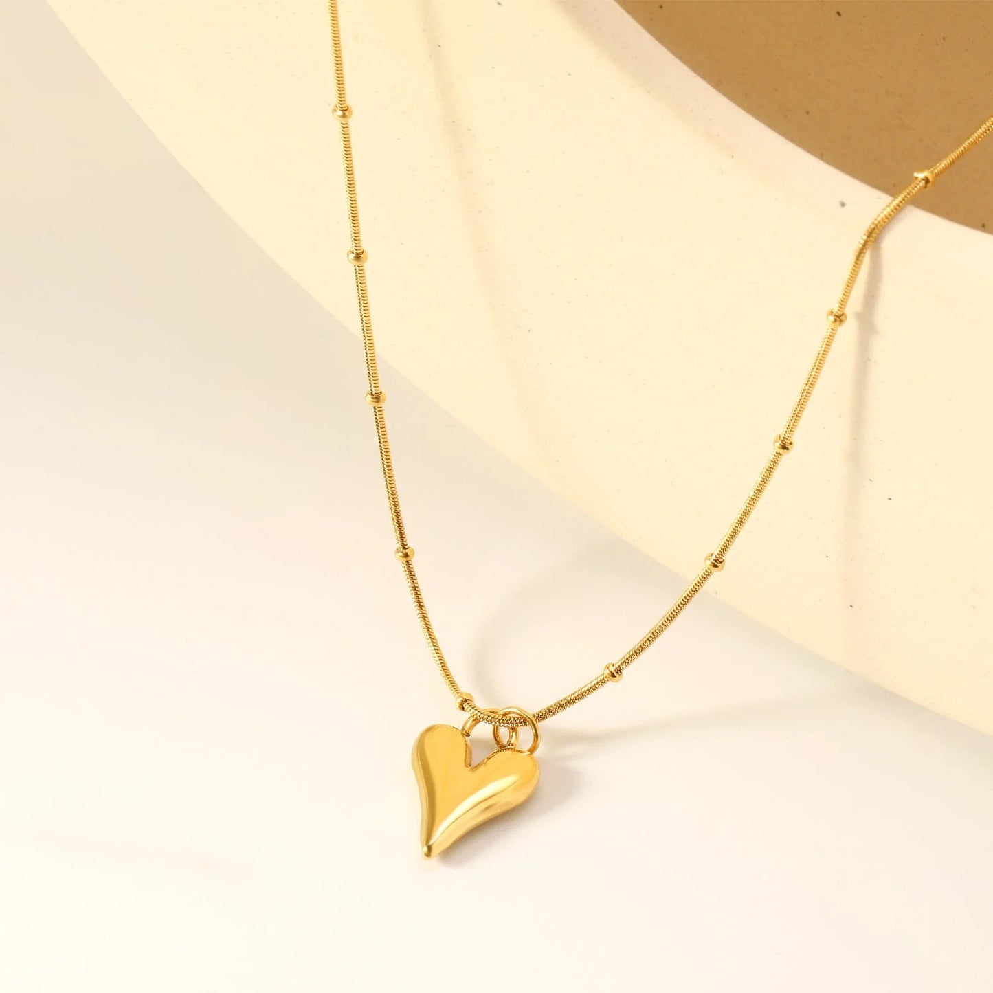Honey love necklace