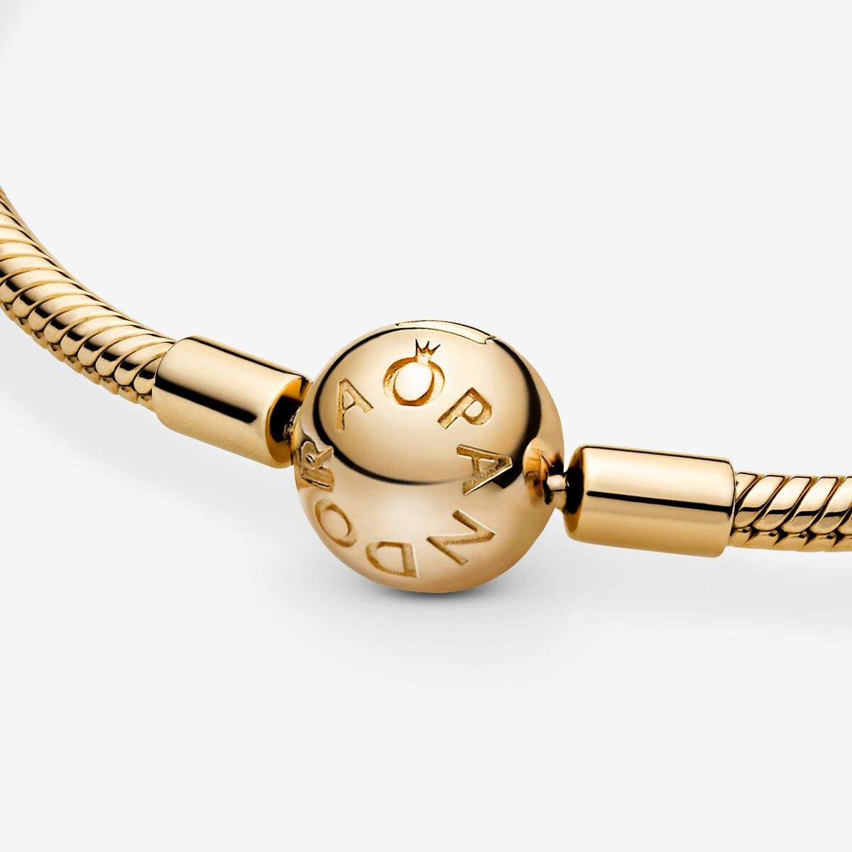 Pandora Moments Gold-plated snake chain bracelet