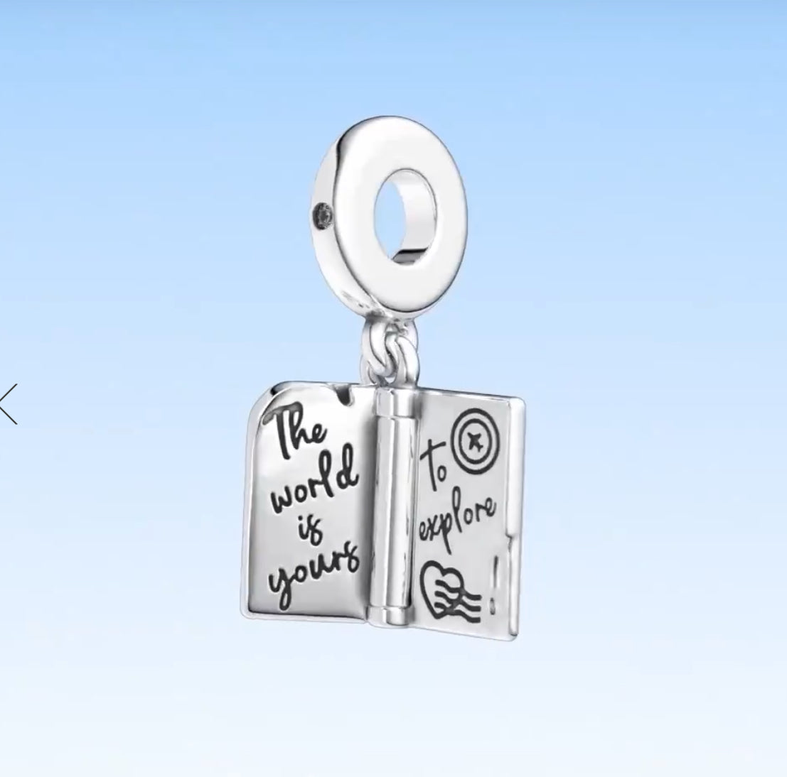 Openable passport dangle charm – Delladeaja