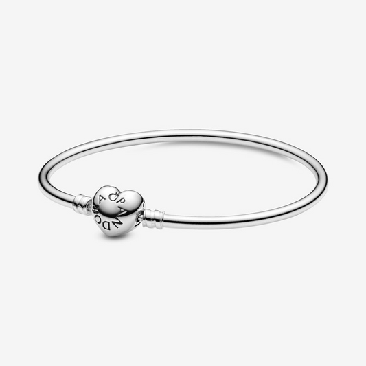 Pandora Moments Heart clasp bangle