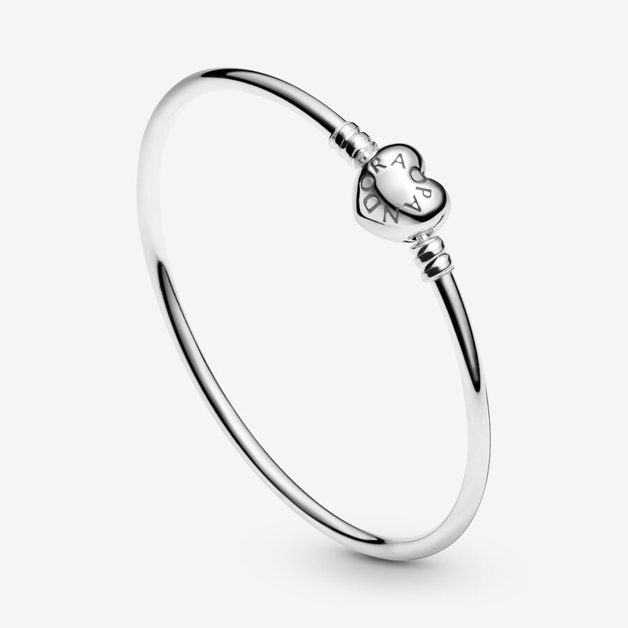 Pandora Moments Heart clasp bangle