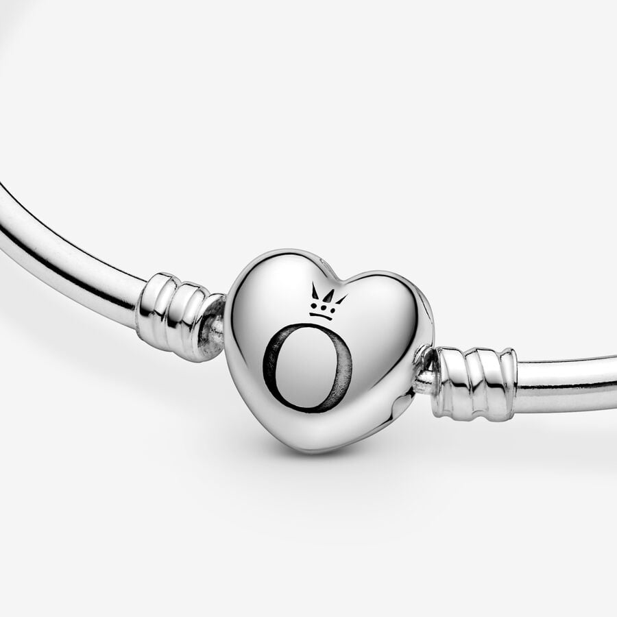 Pandora Moments Heart clasp bangle